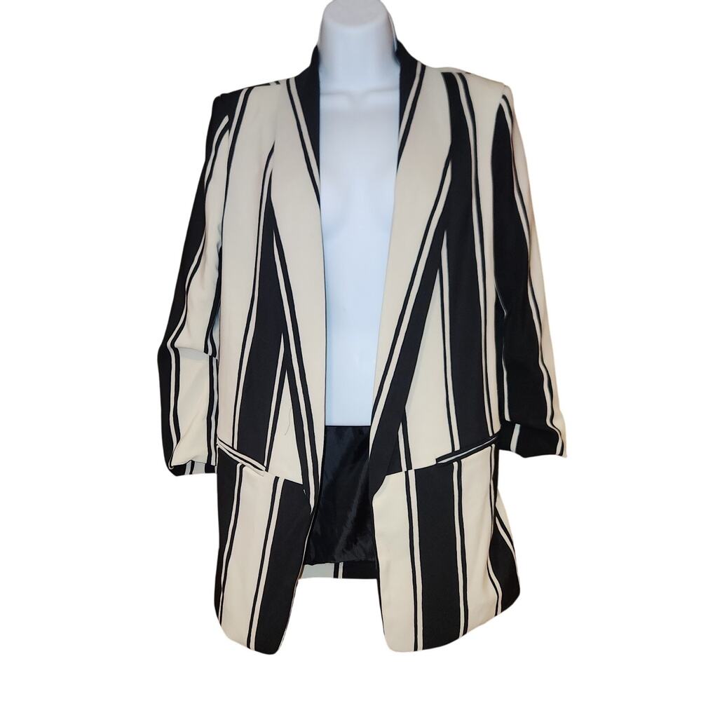EUC Imperial Black And White Striped Open Front Blazer 3/4th Sleeves Sz‎ M